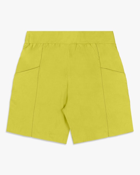 Bermuda Feminina Plus Size em Alfaiataria - Cereja Rosa - Limonade