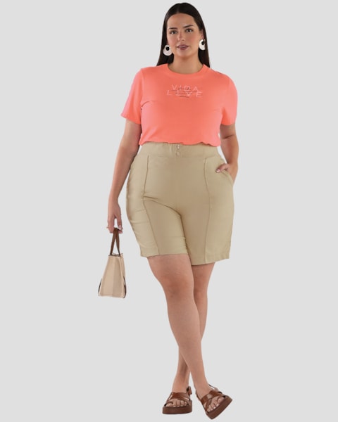 Bermuda Feminina Plus Size em Alfaiataria com Bolso - Cereja Rosa - Semente