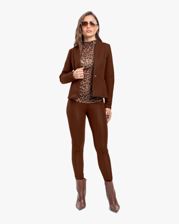Blazer Feminino com Bolso em Cirrê Peluciado - Cereja Rosa- Chocolate