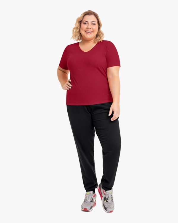 Blusa Básica Plus Size com Decote V Canelada - Cereja Rosa - Cherry Red