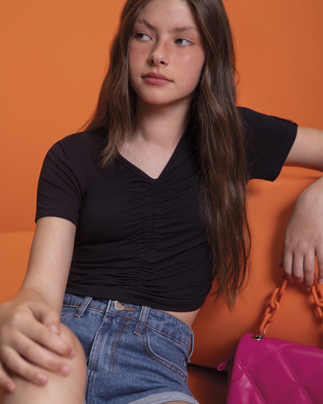 Blusa Cropped com Franzido Frontal Based-104a008a-4dd8-422c-b19a-764019525b0c