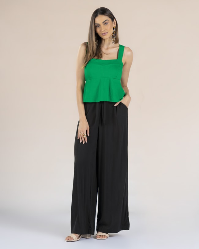 Blusa Cropped em Viscose Linho - Cereja Rosa - Folha-a123bd8e-751b-4282-80fd-a8b18fea9e45