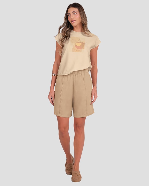 Blusa Feminina com Estampa Sublimada Cereja Rosa Bege