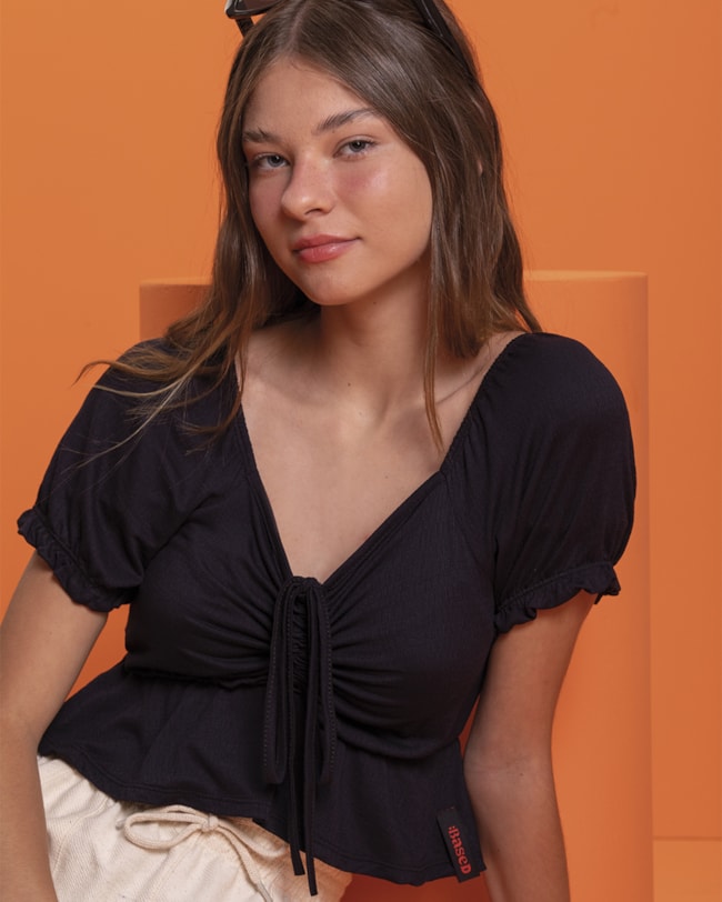 Blusa Feminina com Franzido no Busto Based-d06353be-b8db-4f79-a549-834e3bac4829