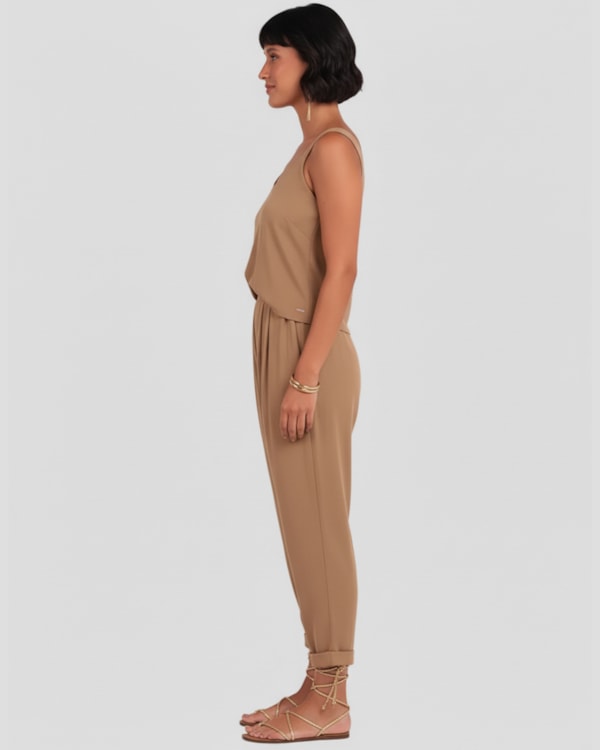 Blusa Feminina em Viscose com Decote V Cereja Rosa Bege