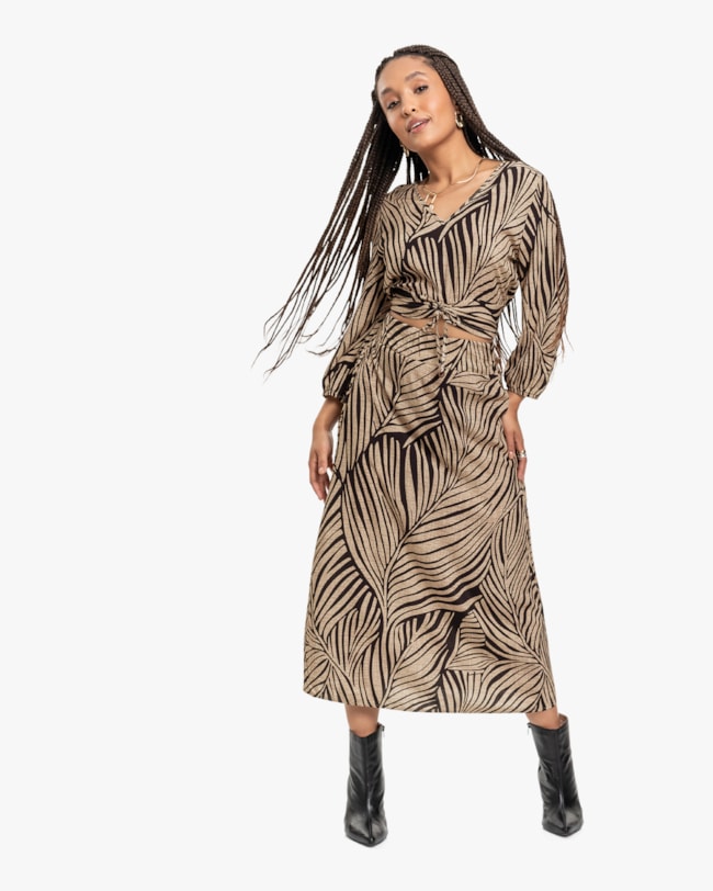 Blusa Feminina Estampada com Amarração - Cereja Rosa - Bege-f9ae03ca-a2e9-42e3-bf82-58f321802bf1