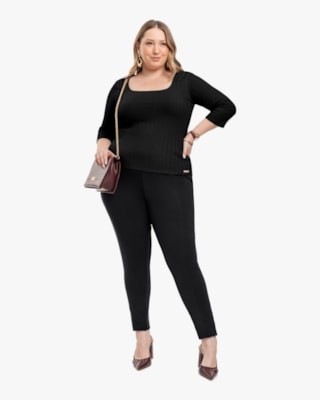 Blusa Feminina Plus Size Canelada com Manga 3/4 - Cereja Rosa - Preto