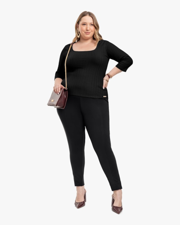 Blusa Feminina Plus Size Canelada com Manga 3/4 - Cereja Rosa - Preto