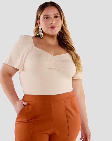 Blusa Feminina Plus Size com Decote Franzido - Cereja Rosa - Tapioca