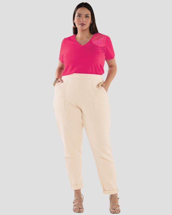 Blusa Feminina Plus Size com Estampa Folhagens - Cereja Rosa - Cherry