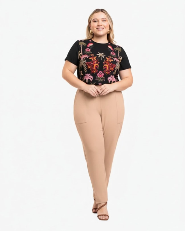 Blusa Feminina Plus Size Manga Curta com Estampa - Cereja Rosa - Preto-8c8fa744-c1fa-4174-90f0-5757ceb8bd8a