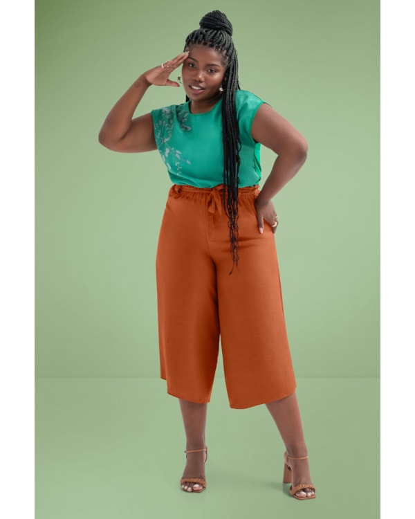 Blusa Mullet em Tecido Cereja Curves