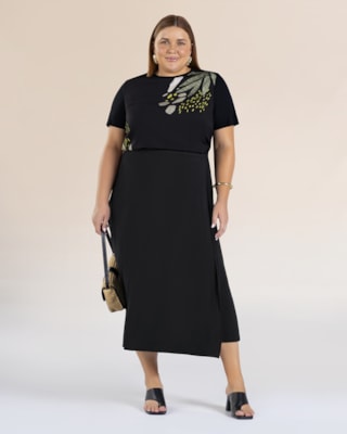 Blusa Plus Size com Estampa em Crepe e Resort - Cereja Rosa - Preto P