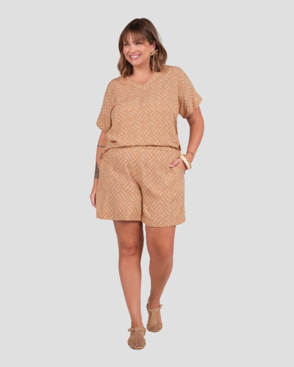 Blusa Plus Size em Viscose Estampa Decote V Cereja Rosa Bege