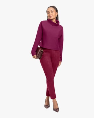 Blusão Feminino com Maxi Gola em Moletinho Sarjado -Cereja Rosa -Marsala