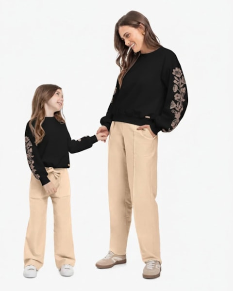 Blusão Moletom com Estampa Relevo Tal Mãe Tal Filha - Cereja Rosa - Preto