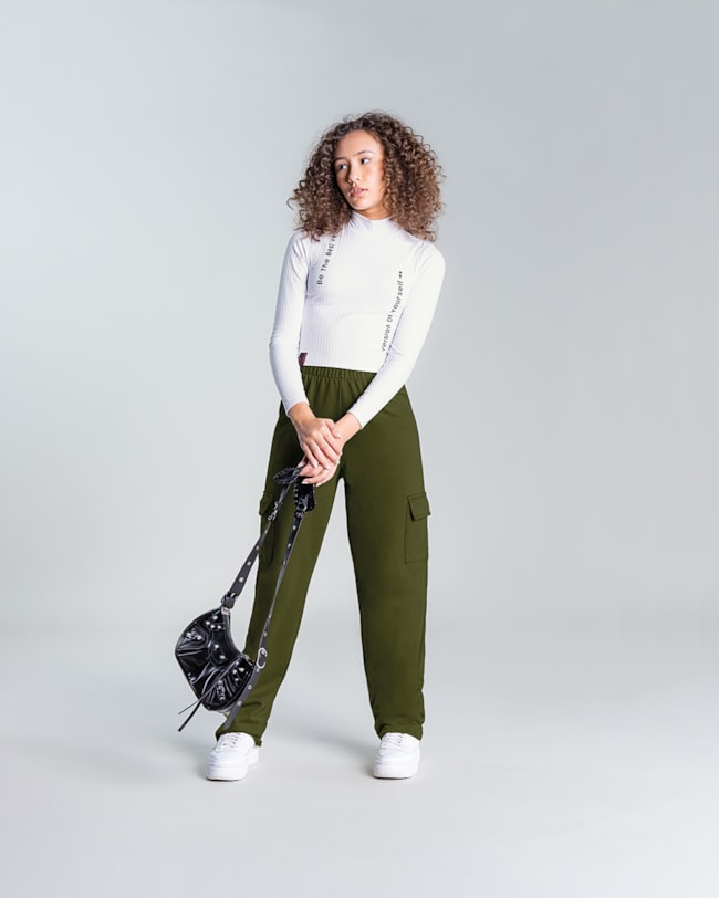 Calça Cargo Juvenil Feminino em Moletom BaseD - Oliveira-a7ec203a-dc09-4340-9623-9fe76ef5d355