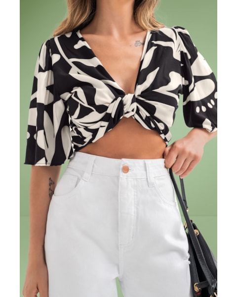 Calça Cropped em Sarja com Rasgos Cereja Rosa