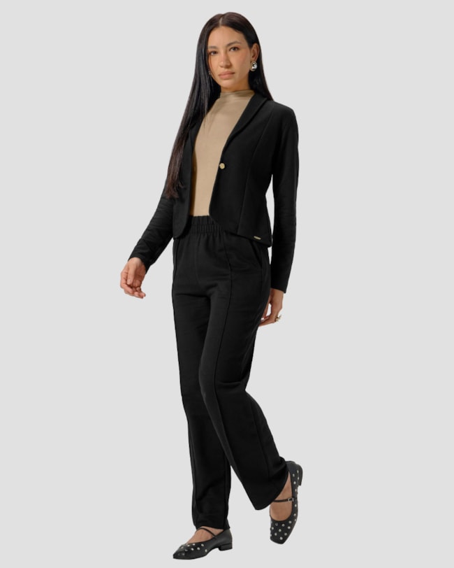 Calça Feminina em Moletinho com Bolsos - Cereja Rosa - Preto-0f4fae92-8643-4f3a-8612-8df1db7f222d