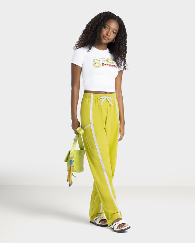 Calça Feminina Juvenil em Moletinho com Filete - BaseD - Aspargo-7c2300cb-8871-47d9-b351-d664ea8400db