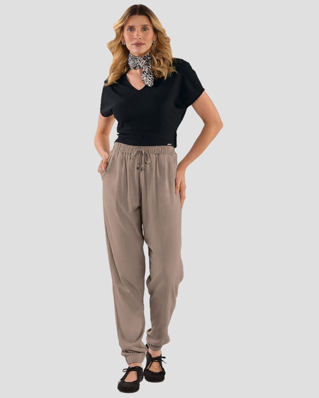 Calça Jogger Feminina com Bolsos - Cereja Rosa - Carvalho-fe9e8dad-3a2a-4251-adbf-79ba932f04ef