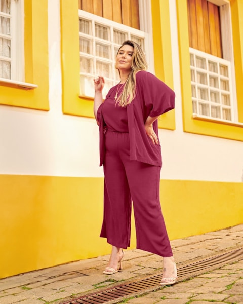 Calça Pantacourt Plus Size em Viscose Cereja Rosa Gengibre