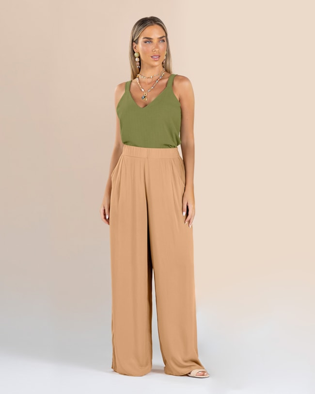 Calça Pantalona em Viscose com Pregas- Cereja Rosa - Trufa G-20408884-7e50-40c3-9729-db47155b5255