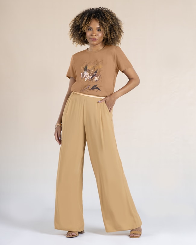 Calça Pantalona em Viscose com Pregas- Cereja Rosa - Trufa G-eb128036-0f8f-4409-99fc-ccd4e028f99b
