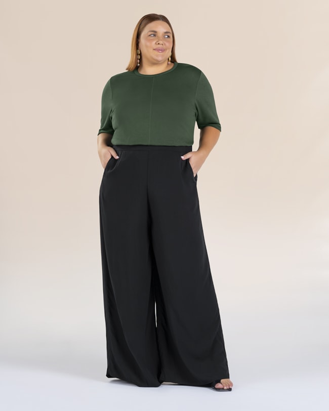 Calça Pantalona Plus Size em Viscose - Cereja Rosa - Preto-b9eb6396-0ff4-4bfb-924a-24d71976b330