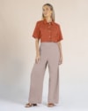 Camisa Cropped em Tecido Plano Linen - Cereja Rosa - Cerâmica G-2027a0aa-fe1a-4492-b140-9b29b0201684