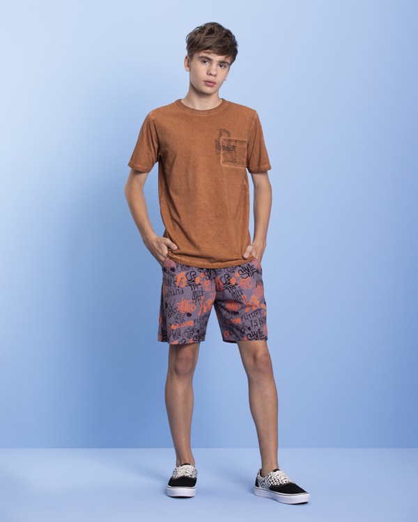 Camiseta em Meia Malha com Bolso Sobreposto Based