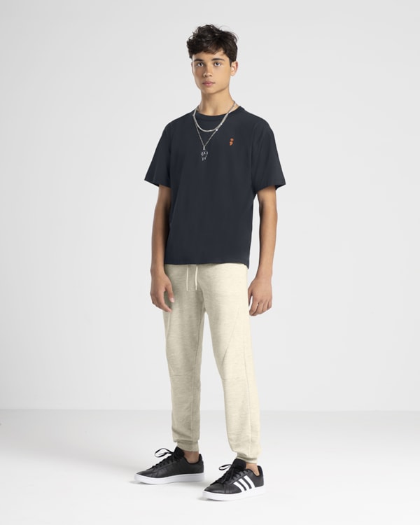 Camiseta Juvenil Oversize em Meia Malha - BaseD - Preto