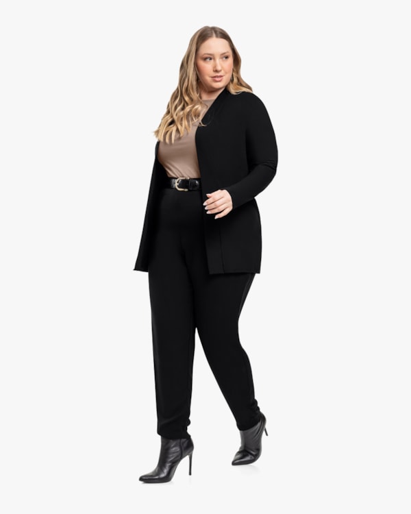 Cardigan Plus Size em Malha Crepe com Bolso - Cereja Rosa - Preto