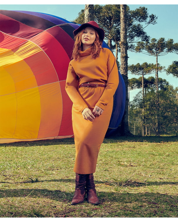 Conjunto Moletom com Blusão e Saia Cereja Rosa Amarelo