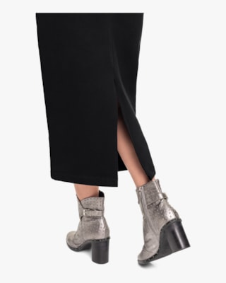 Conjunto Moletom com Blusão e Saia Cereja Rosa Preto