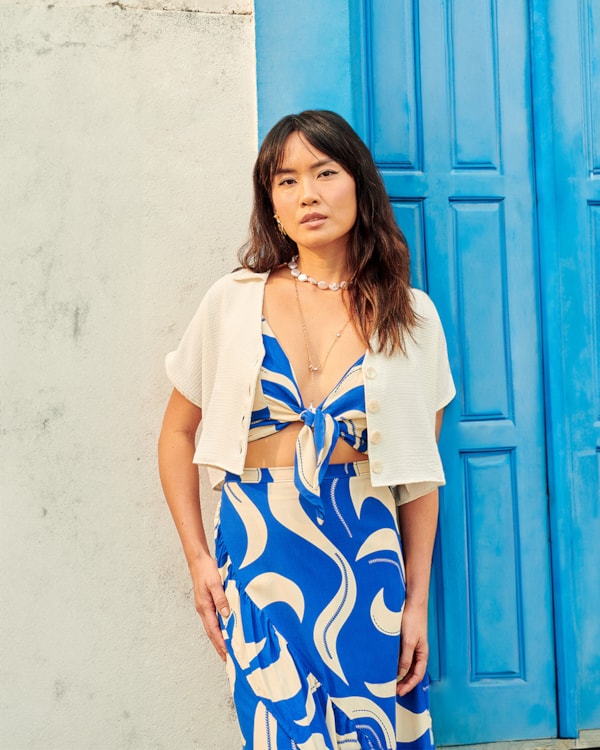 Saia Midi Envelope em Viscose Estampada Cereja Rosa