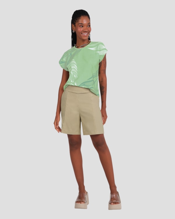 Shorts Feminino em Alfaiataria com Bolso Cereja Rosa Bege