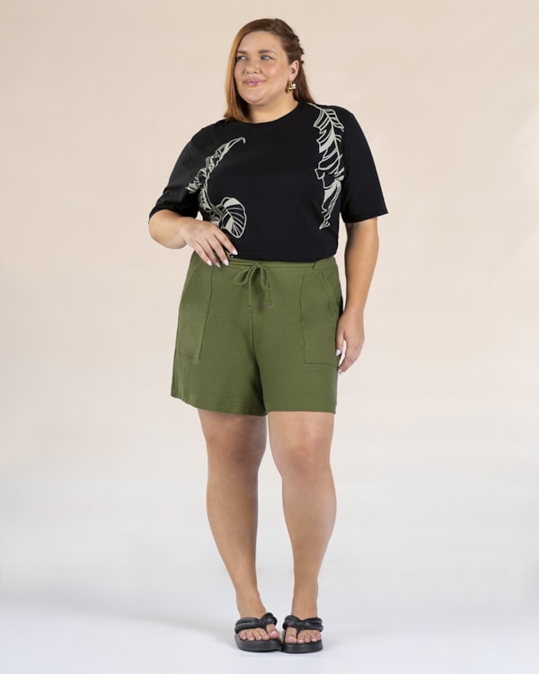 T-shirt Plus Size em Meia Malha - Cereja Rosa - Preto