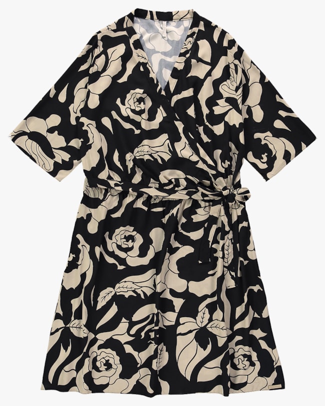 Vestido Curto Plus Size com Decote Transpassado - Cereja Rosa - Black-ae6cc345-1052-494a-81e2-3c0efaa56000