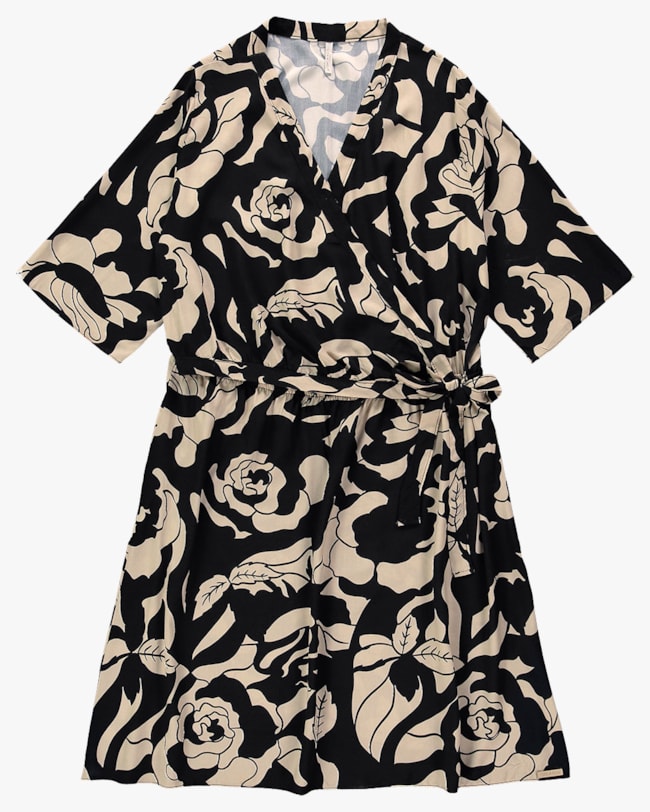 Vestido Curto Plus Size com Decote Transpassado - Cereja Rosa - Black-82dd07c6-3eb3-4b50-98ee-9b5cf10826eb