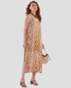 Vestido Midi Estampado Alça Fina em Viscose - Cereja Rosa - Bege-52abe7c7-9264-4592-8acf-24c1a44397d9