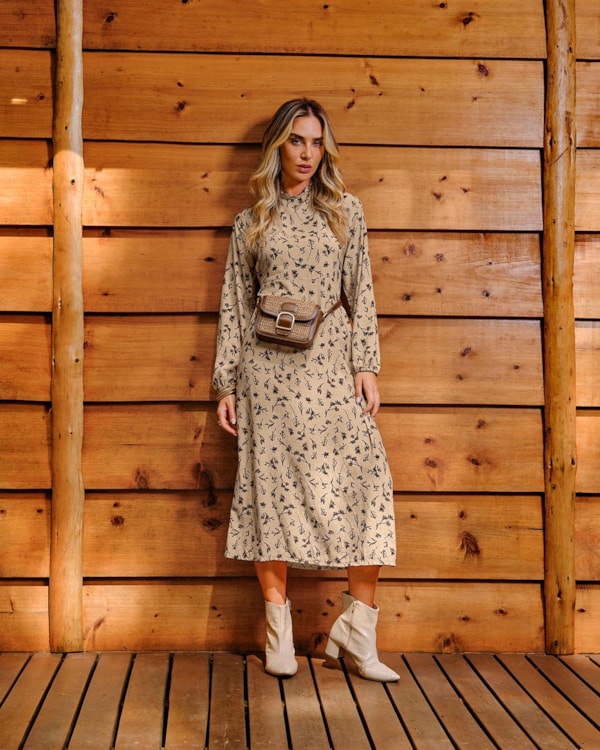 Vestido Midi Estampado Manga Longa em Viscose - Cereja Rosa - Bege