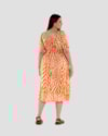 Vestido Midi Plus Size em Viscose Estampada - Cereja Rosa - Bege-8a00a18c-5339-42b4-9c7c-c17b6d6b4525