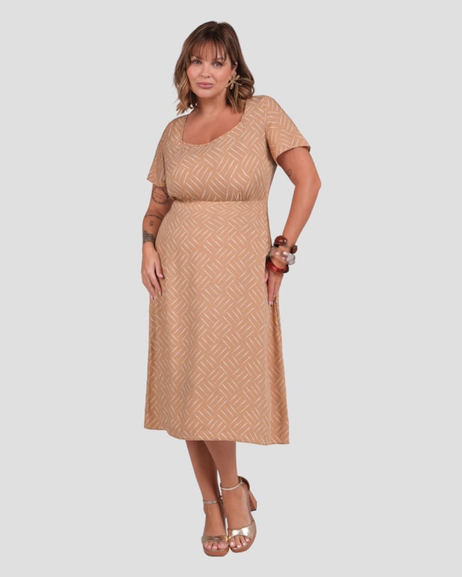Vestido Midi Plus Size em Viscose Estampada Cereja Rosa Bege-d0f450df-e09a-40cd-9e8f-ad4d1a36e869
