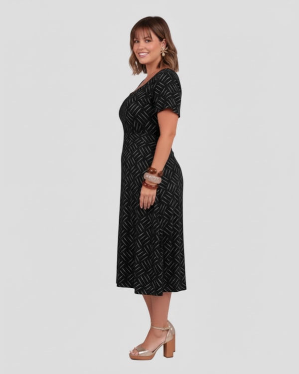 Vestido Midi Plus Size em Viscose Estampada Cereja Rosa Preto
