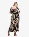 Vestido Midi Plus Size Estampado em Viscose - Cereja Rosa - Preto-G-e0e10128-901a-4845-8a38-80669b74cf4d